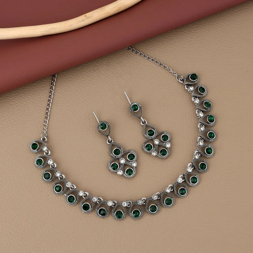 Emerald Green Stone Pearl Jewellery Set